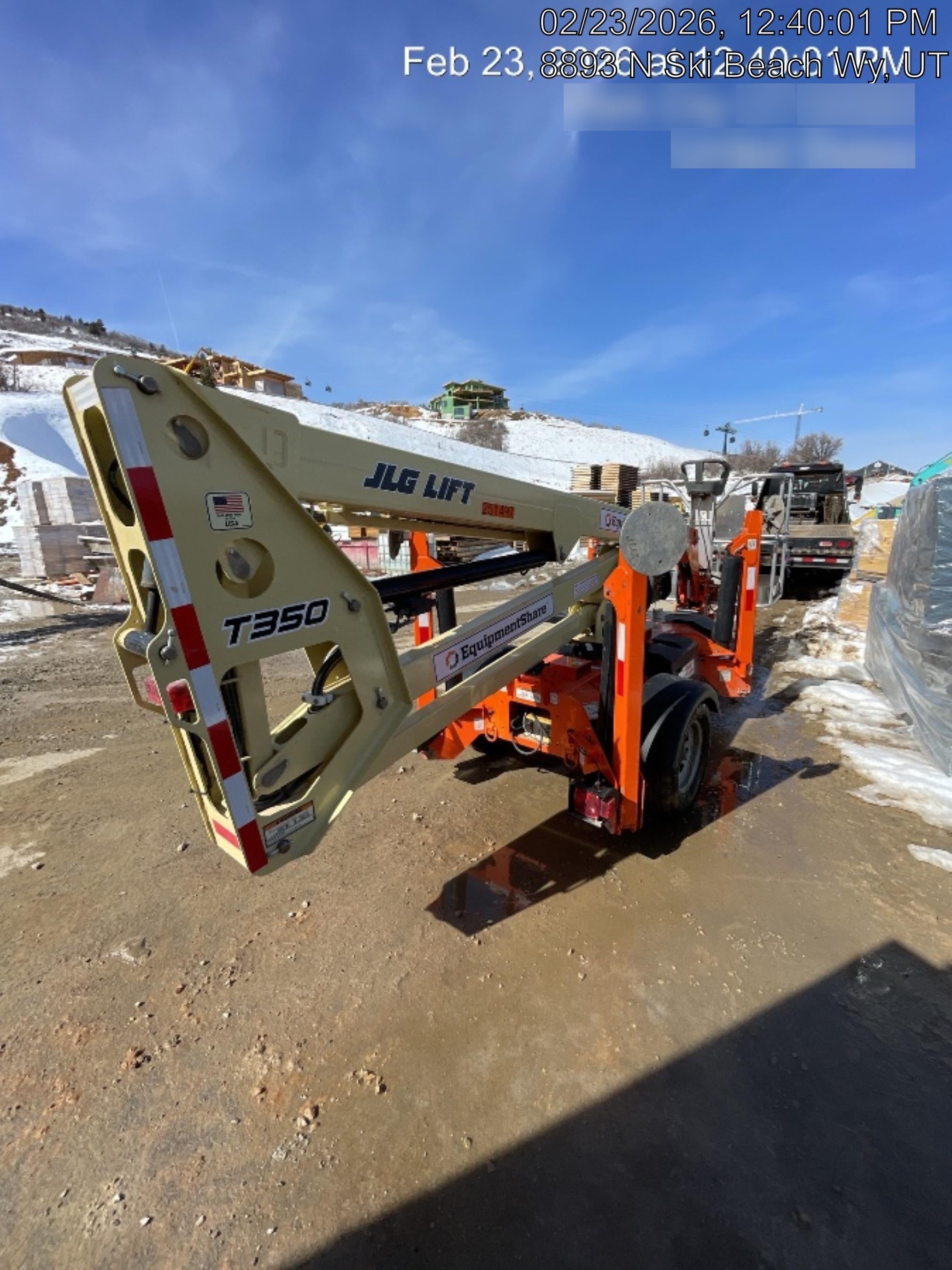 2022 JLG T350