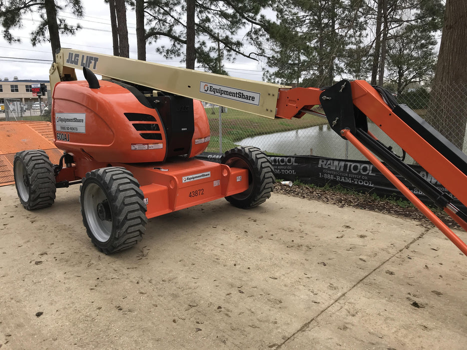 2019 JLG 600AJ