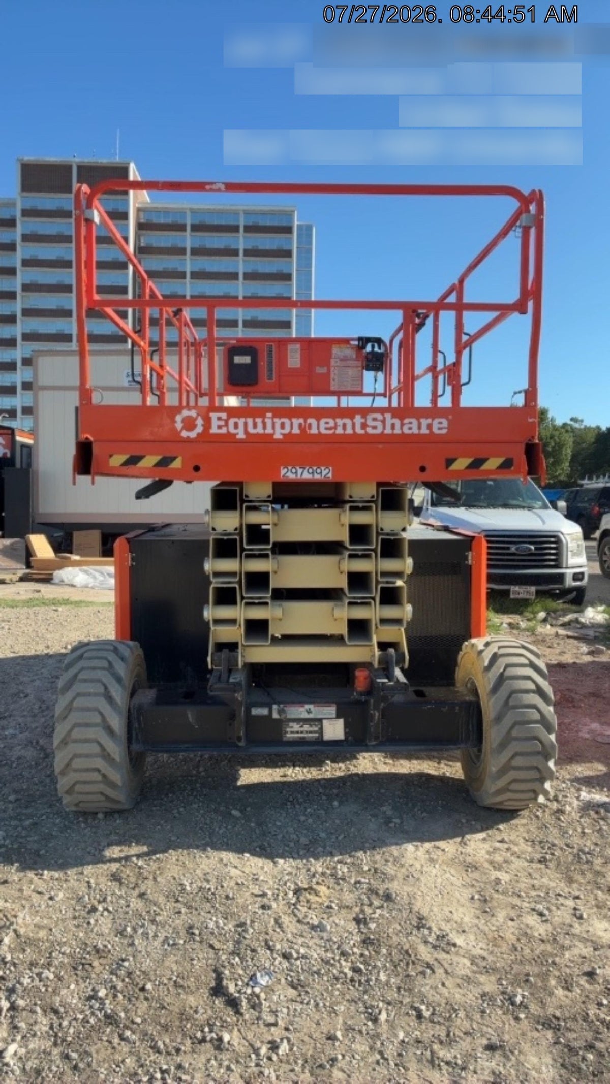 2023 JLG RT4394