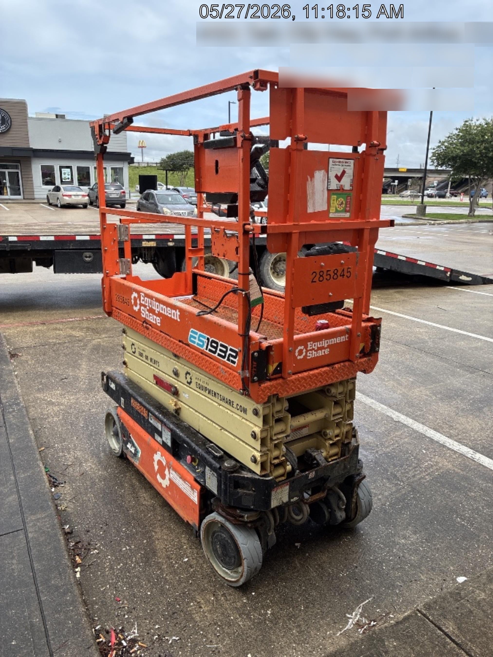 2022 JLG ES1932