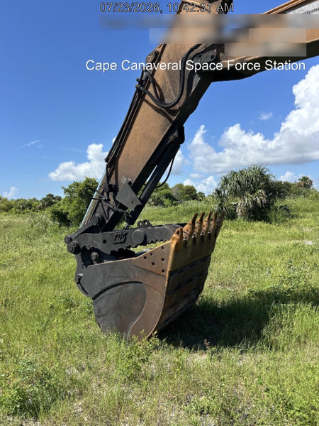 2023 CASE CX170E