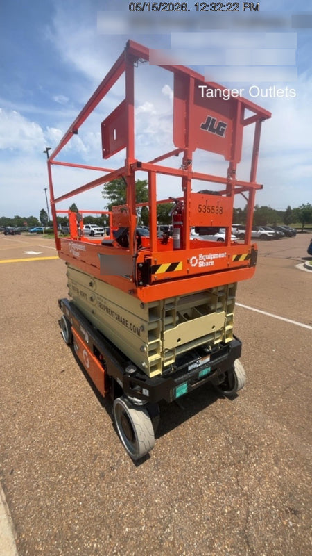 2025 JLG ES3246
