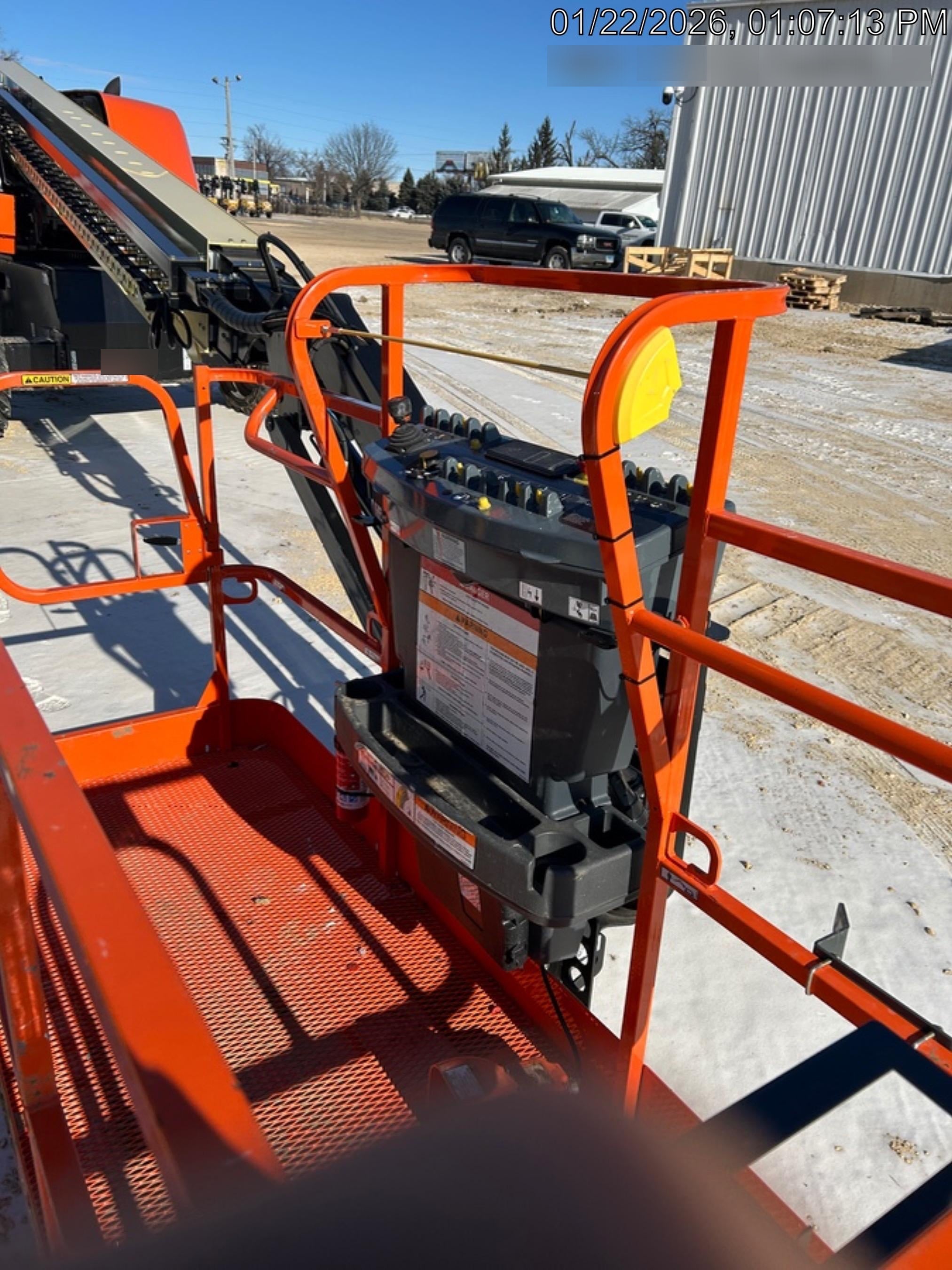 2025 JLG 660SJ