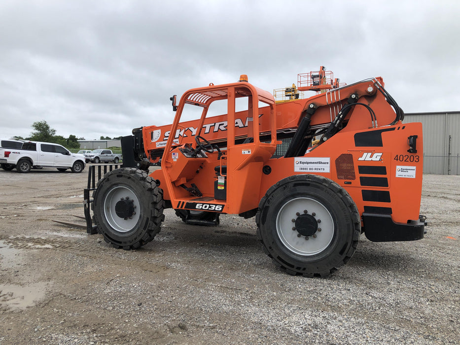 2019 Skytrak 6036 Canopy, Solid Tires, LED Work Lights, Beacon 50" Carriage, 48" Pallet Forks