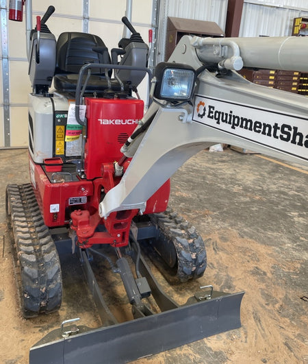 2022 TAKEUCHI TB210R