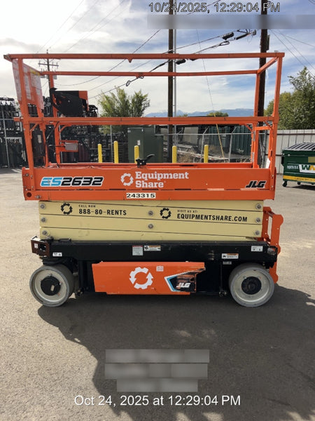 2022 JLG ES2632