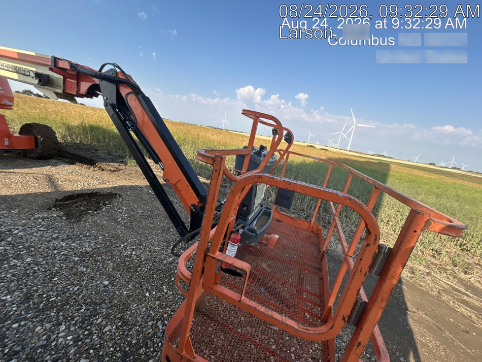 2022 JLG 660SJ