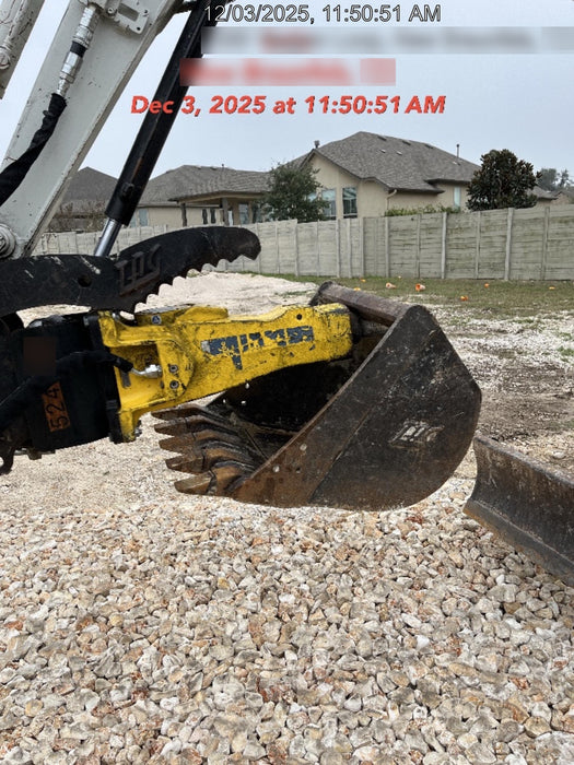 2021 TAKEUCHI TB235-2R