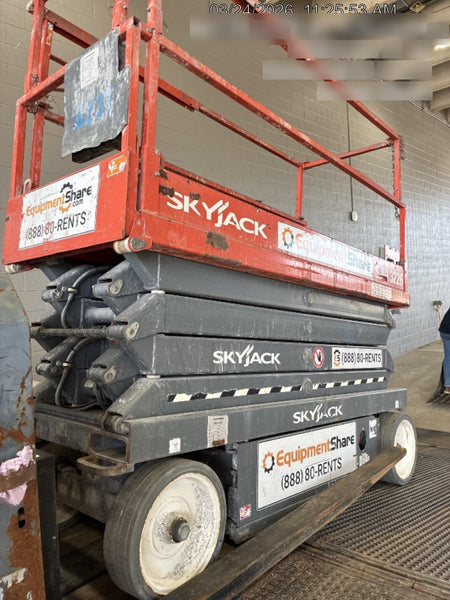 2018 Skyjack SJIII-3226 Skyjack SJIII3226 Scissor Lift w/Trojan Batteries