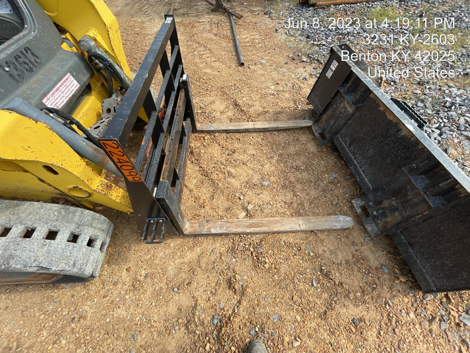 2022 ARROW MATERIAL HANDLING 48" Pallet Forks - Arrow