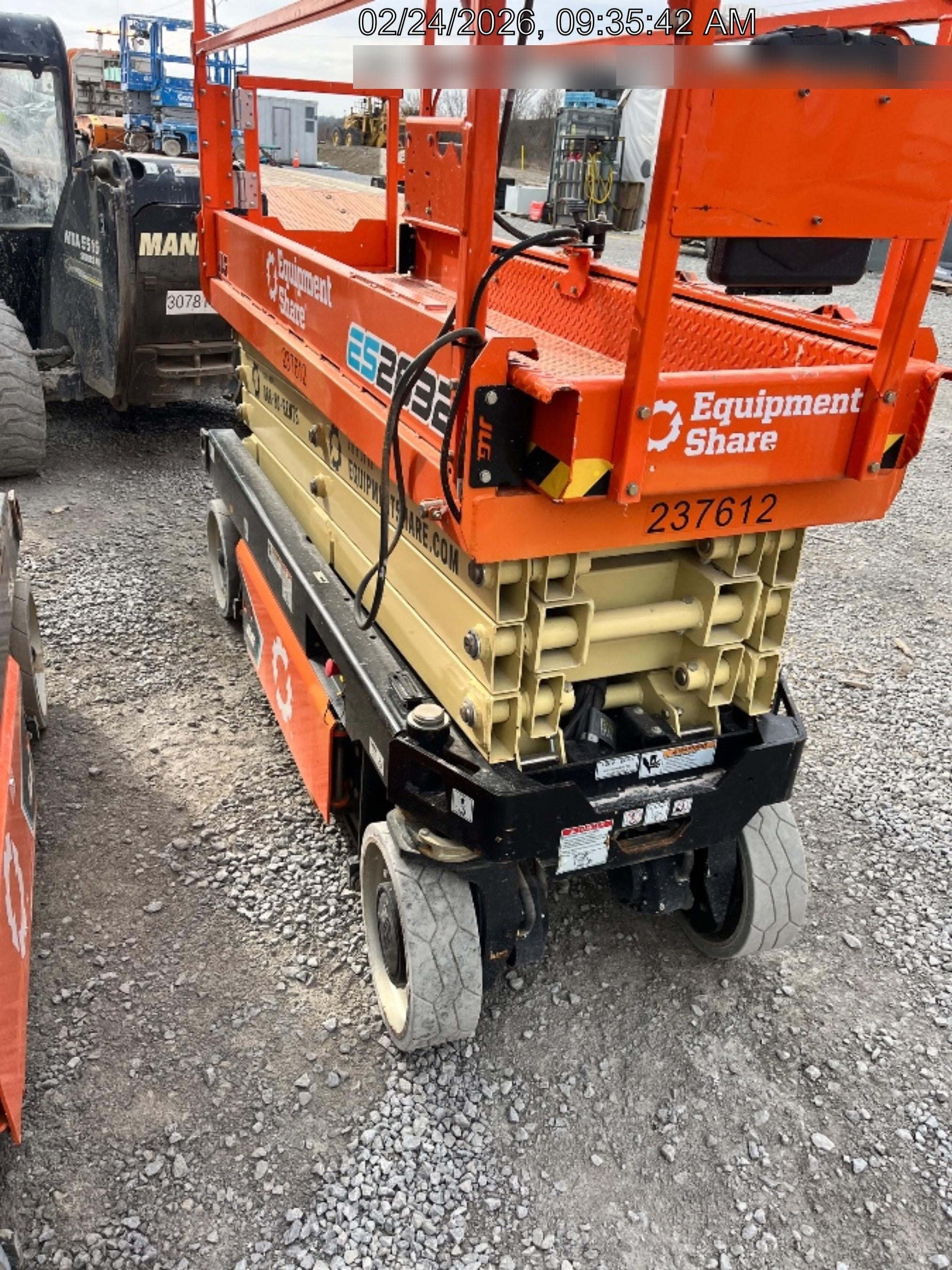 2022 JLG ES2632