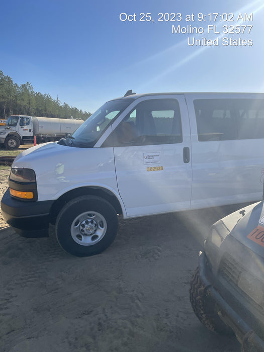 2023 CHEVROLET Express Van - Rental