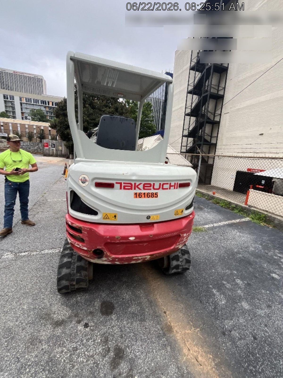 2021 TAKEUCHI TB235-2R