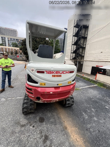 2021 TAKEUCHI TB235-2R