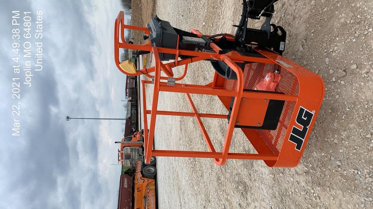2021 JLG 450AJ
