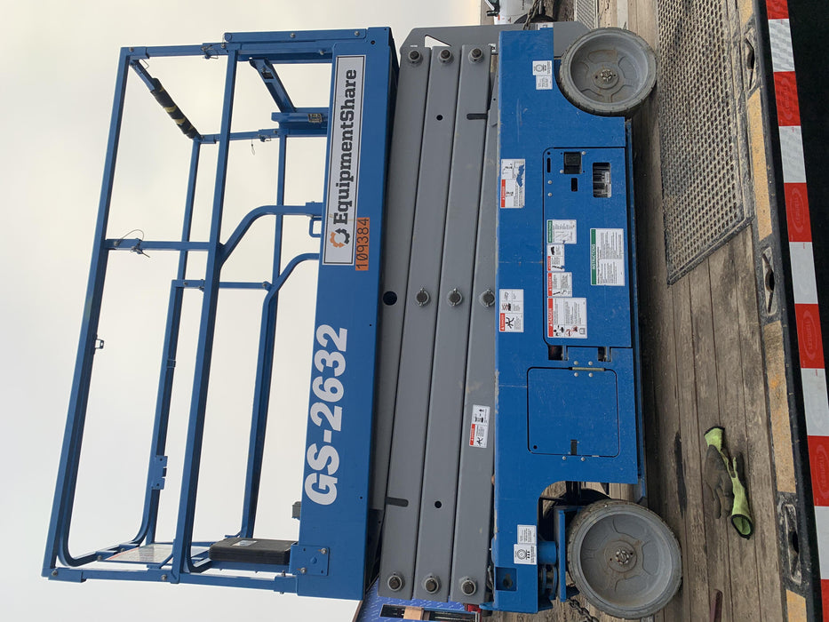 2020 Genie GS-2632 Solid NM Tires, Folding Rails with Half-Height Swing Gate, Beacon, 800W Invertor