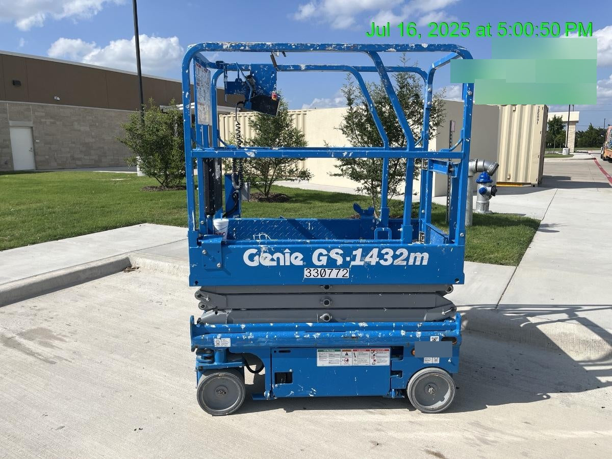 2023 GENIE GS-1432