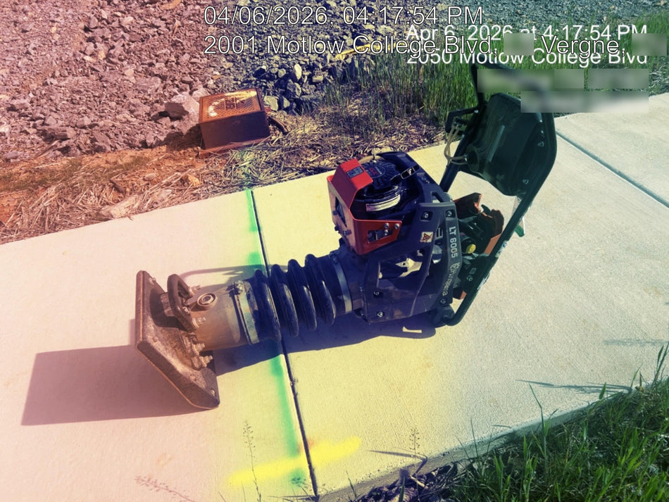 2024 HUSQVARNA LT6005