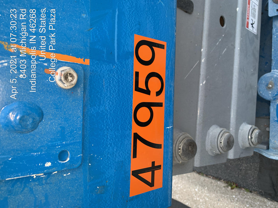 2019 Genie GS-2632 Folding rails with half height swing gate