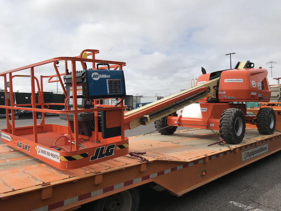 2020 JLG 400S
