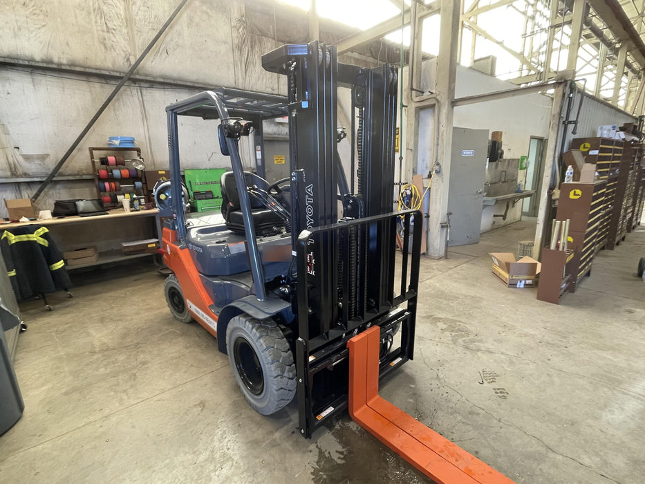 2022 TOYOTA 50-8FGU25