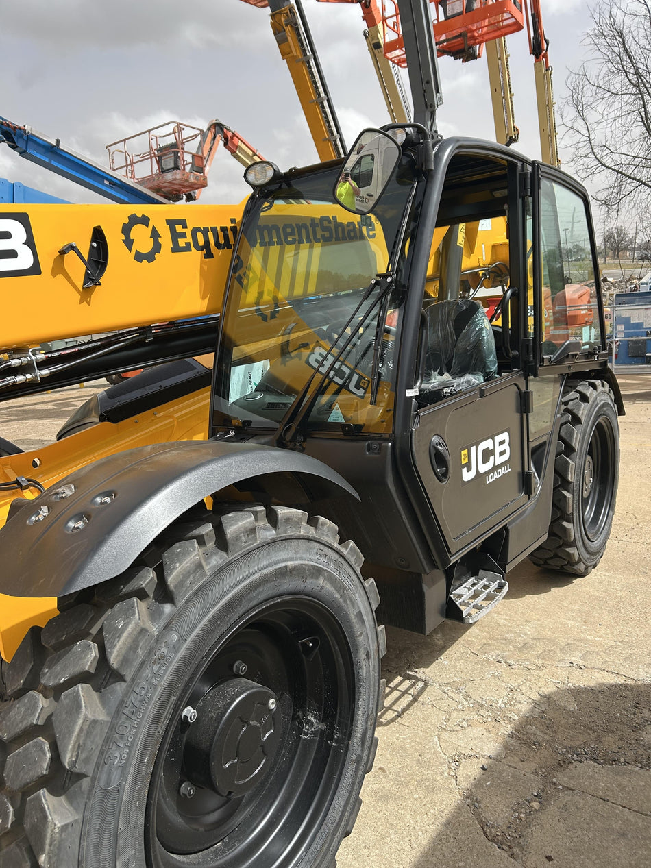 2025 JCB 509-42