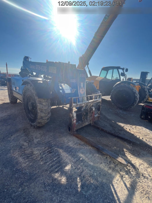 2018 Genie GTH-636 Genie GTH-636 w/Open ROPS, Solid Tires, Work Light/Beacon, 48" Carriage and Forks