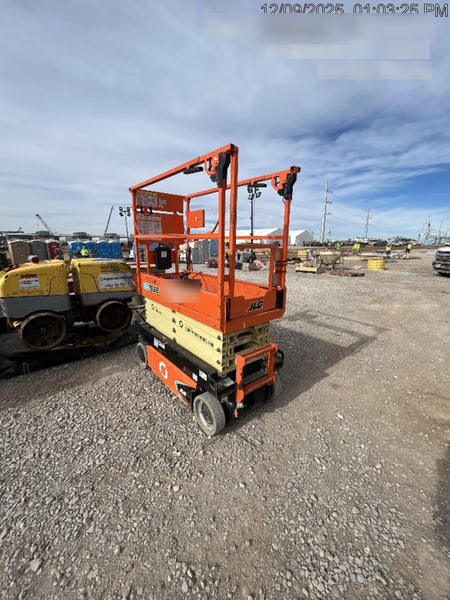 2022 JLG ES1932