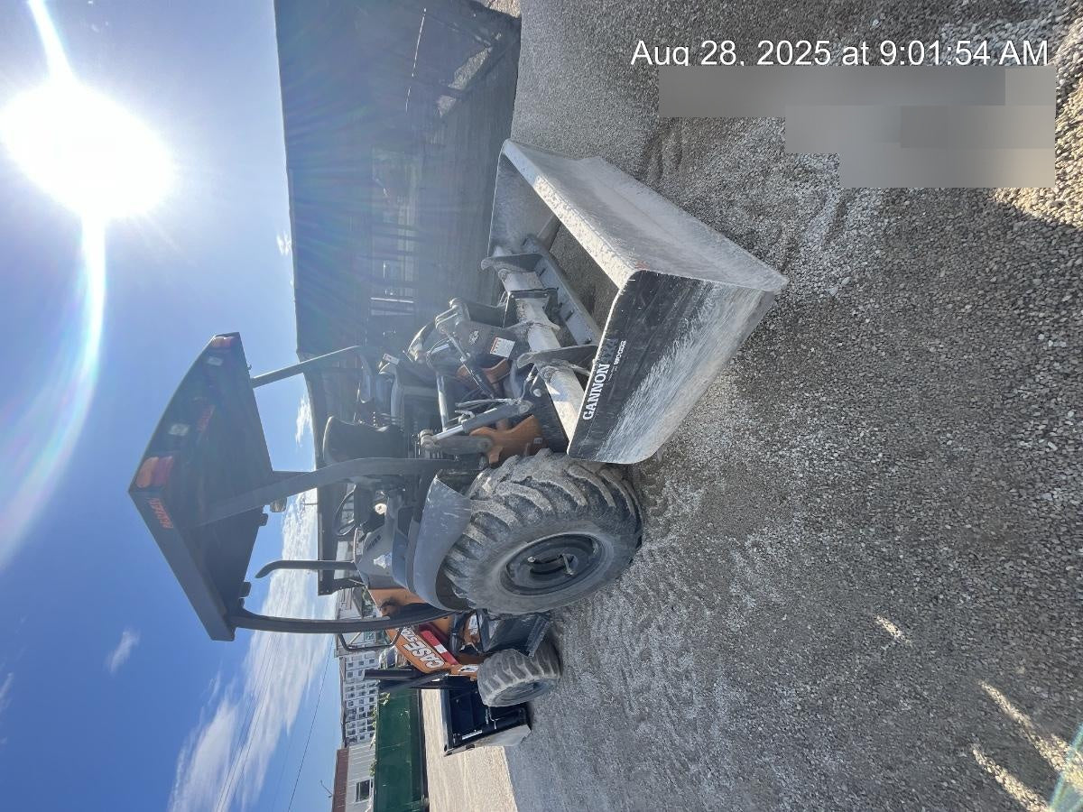 2023 CASE 570N EP