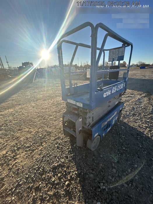 2018 Genie GS-1930 Genie GS-1930 w/Fixed Rail, Chain Entry