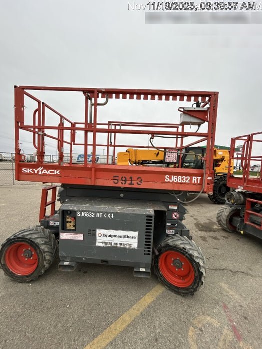 2017 SKYJACK SJ6832 RT