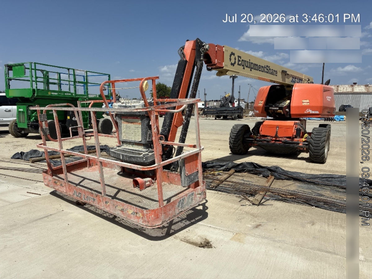 2022 JLG 660SJ