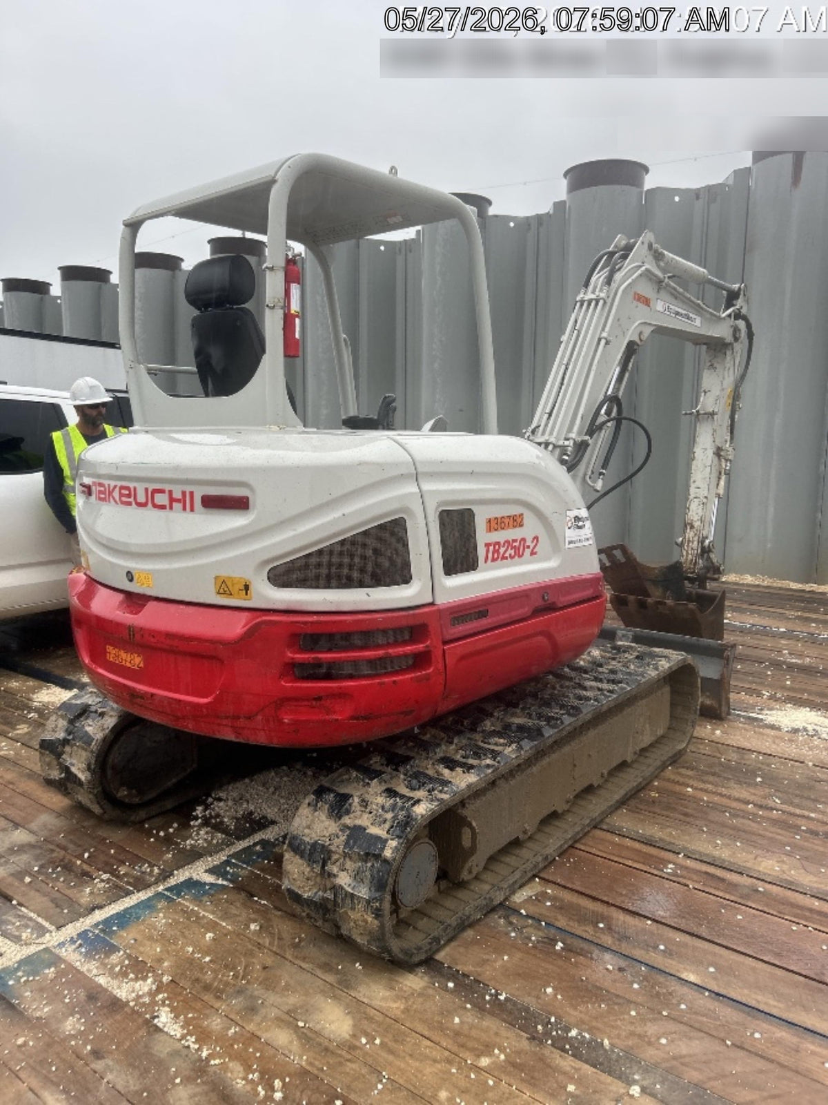 2021 TAKEUCHI TB250-2