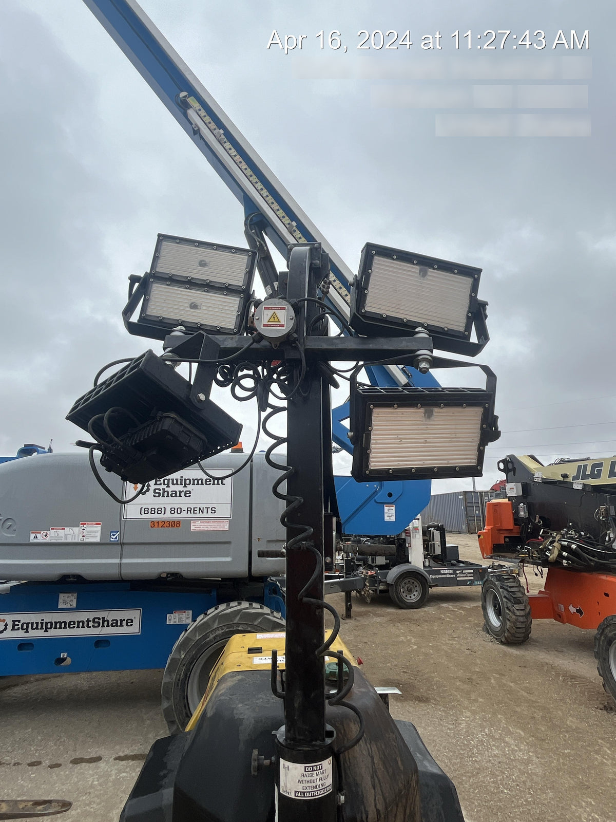 2022 Allmand NLV3GR (4) LED Light Fixture 350W, 23' Vertical Mast, 3kW Prime, Towable, ES Decals, T3