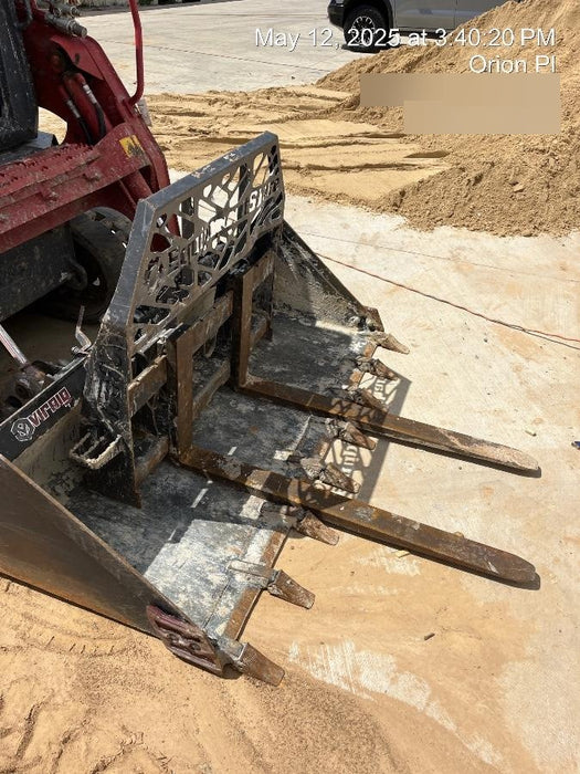 2022 PALADIN 48" Pallet Forks - Paladin