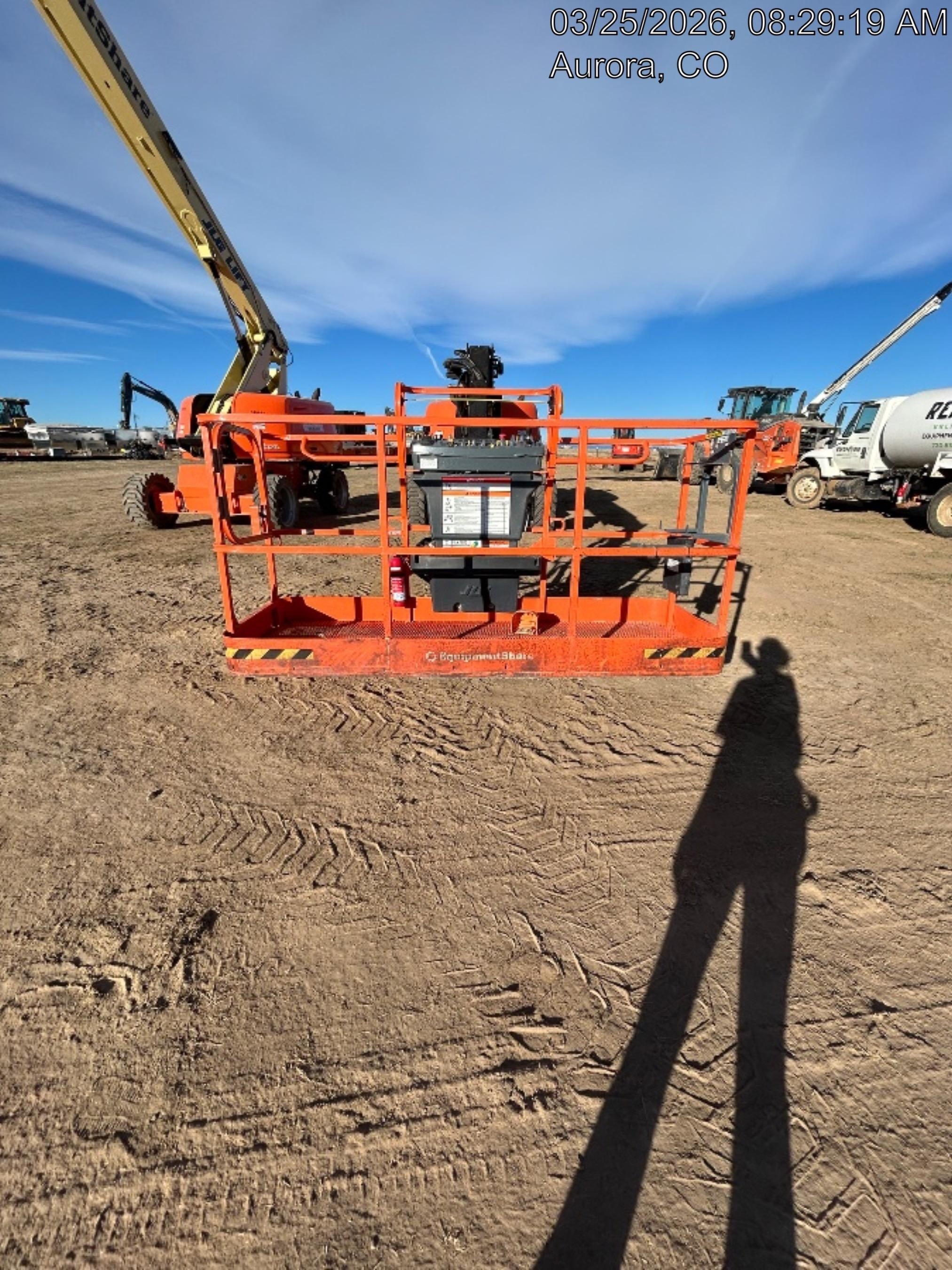2025 JLG 660SJ