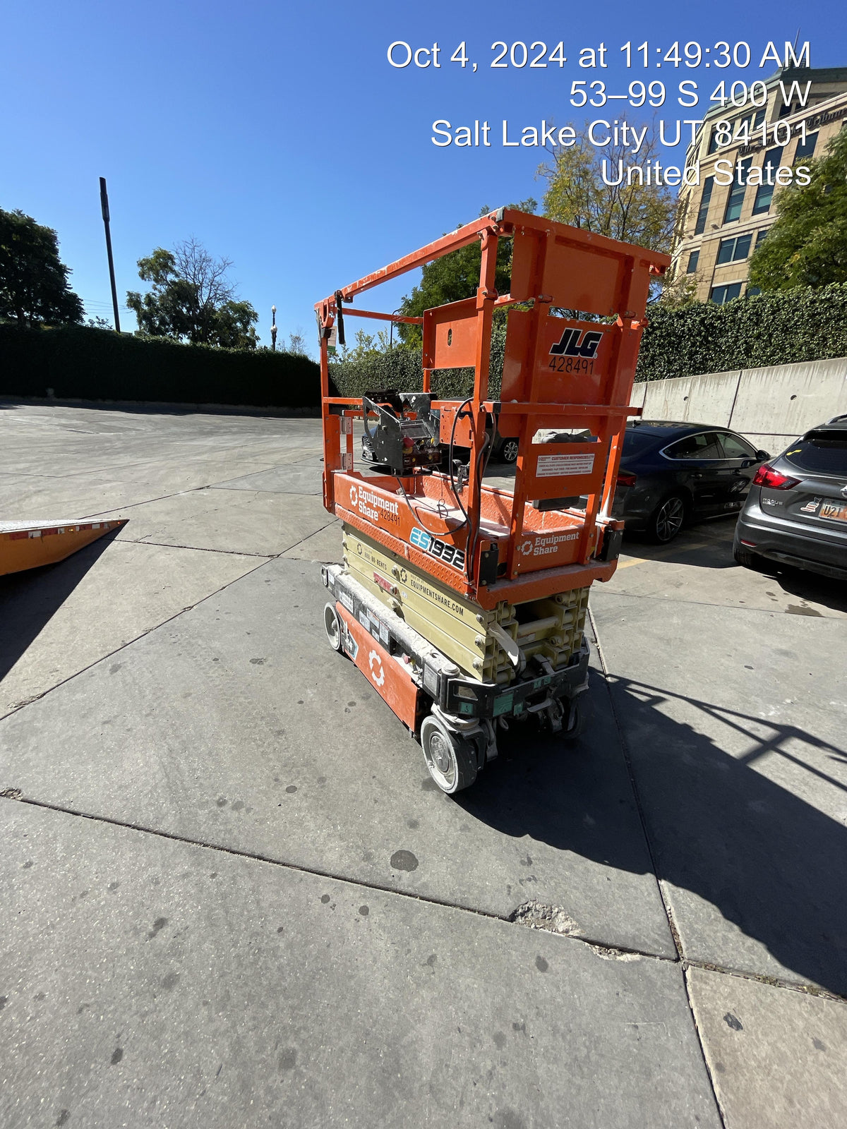 2024 JLG ES1932