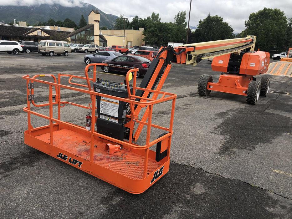 2019 JLG 860SJ