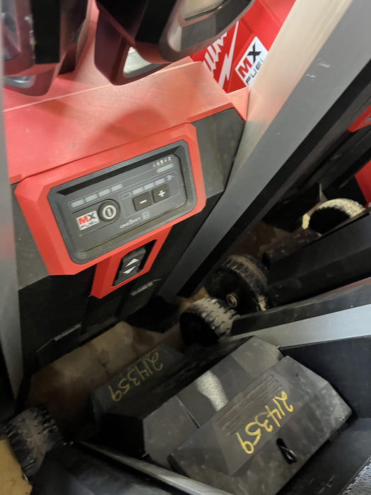 2022 MILWAUKEE MXF041-1XC