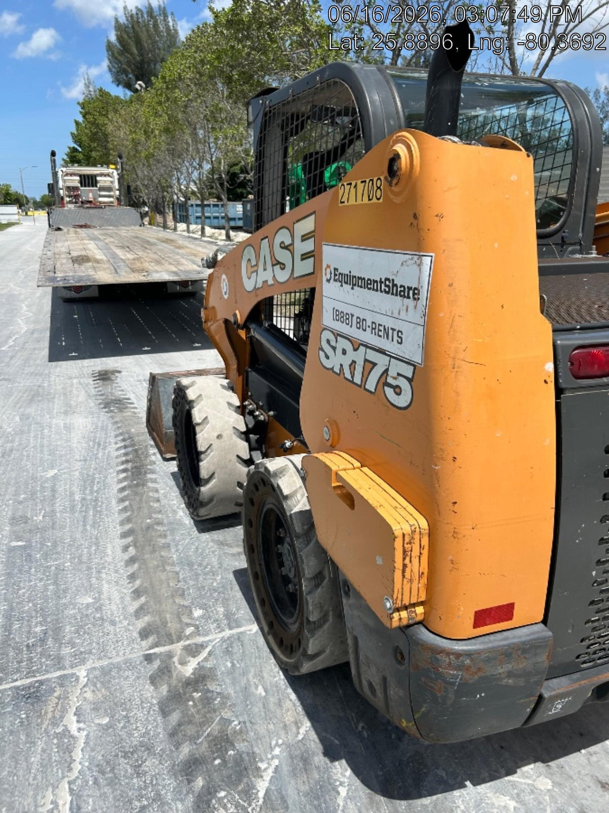 2019 CASE SR175