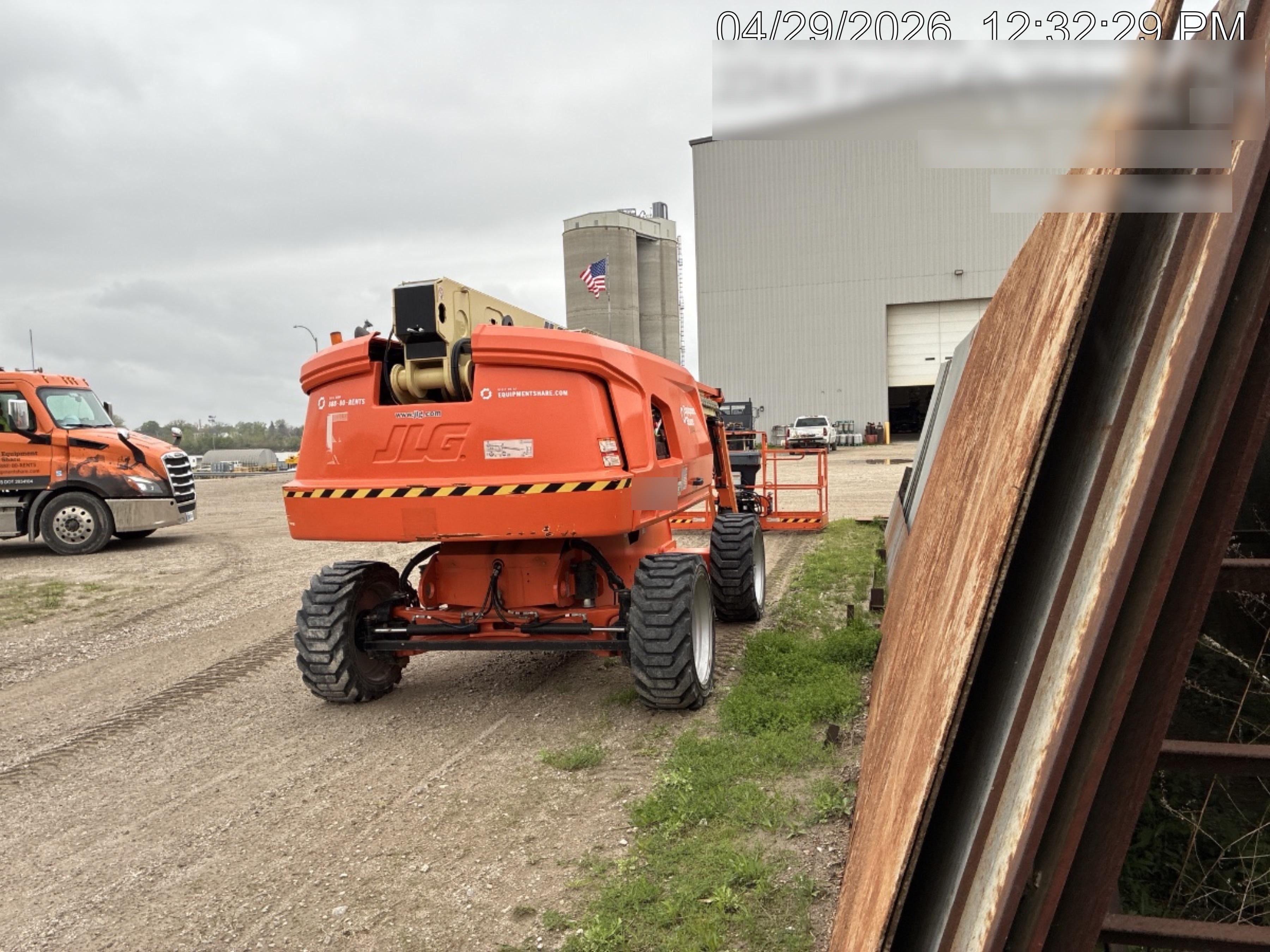 2022 JLG 660SJ