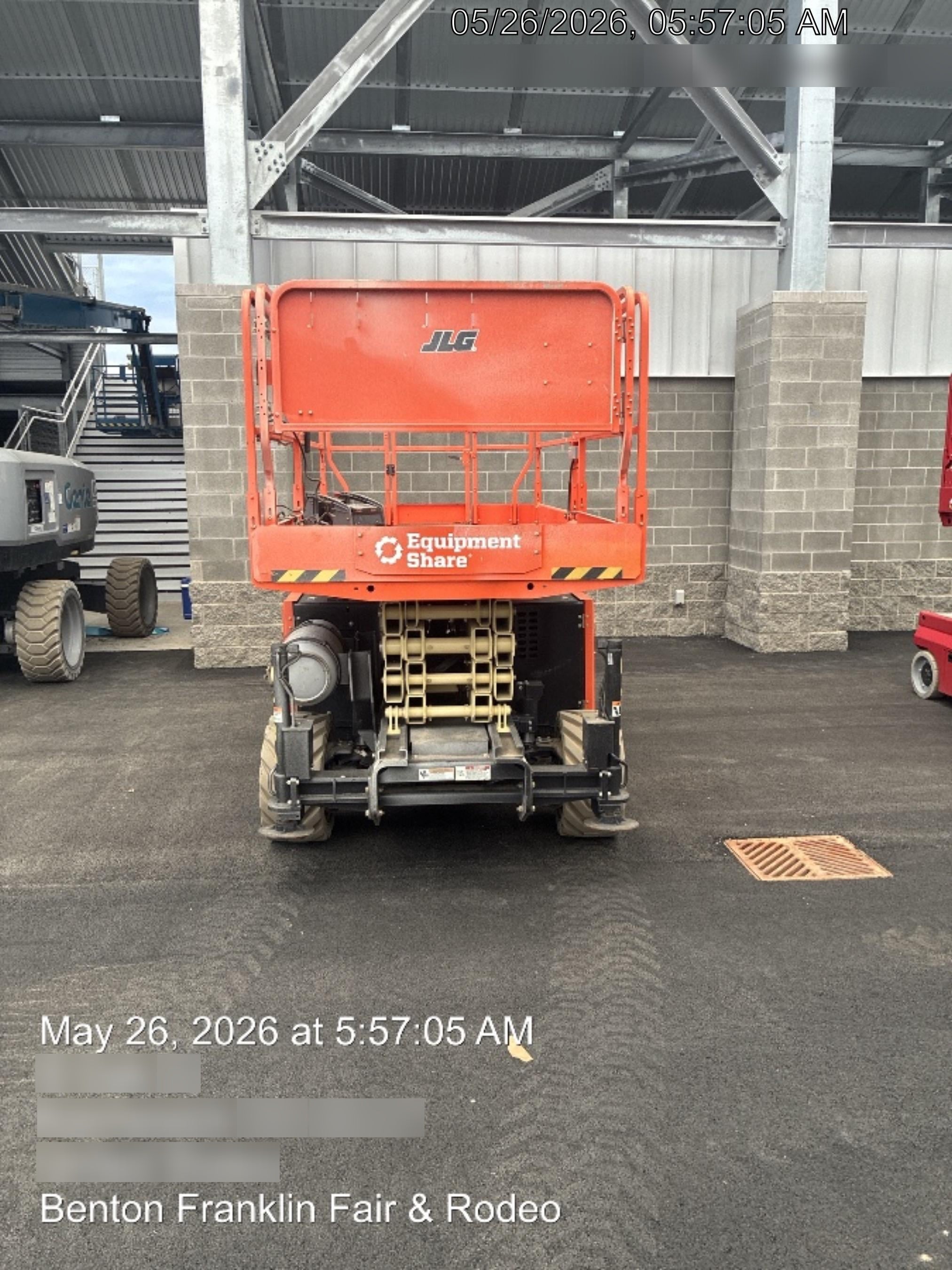 2022 JLG RT3369
