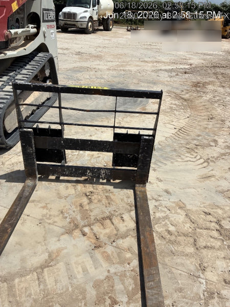 2025 ARROW MATERIAL HANDLING 48" Pallet Forks - Arrow
