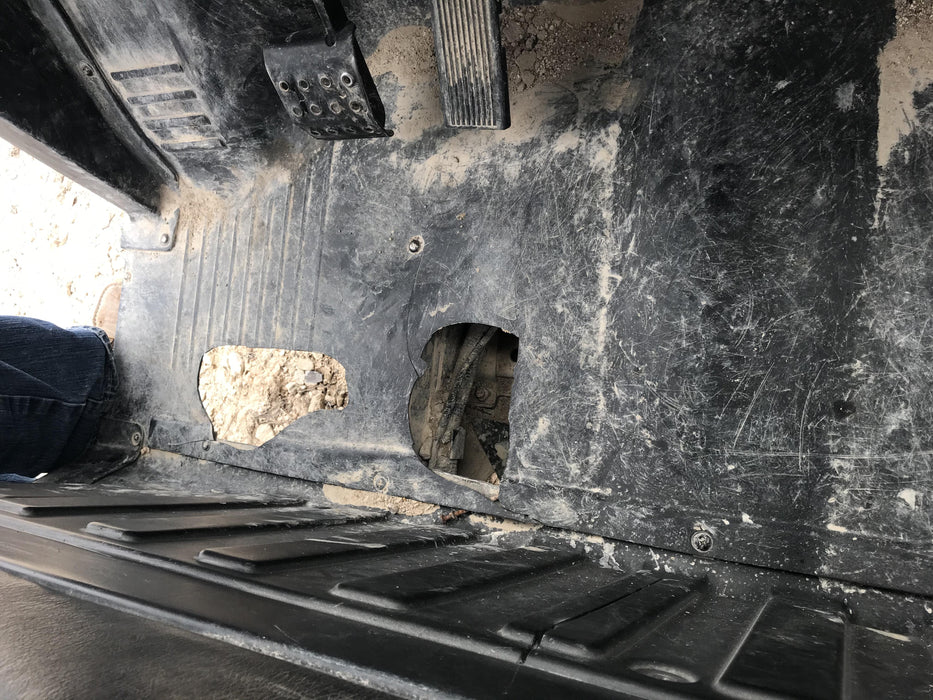 2017 CUSHMAN Hauler 4x4 Crew