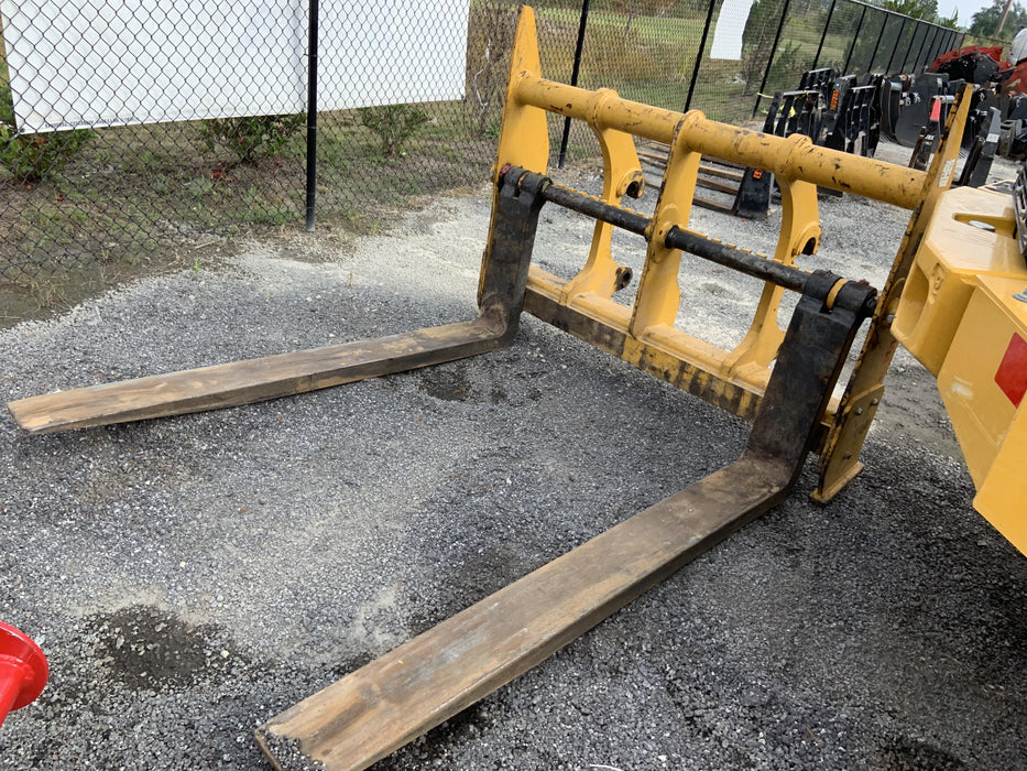 2020 JOHN DEERE 96" Loader Fork Carriage - John Deere