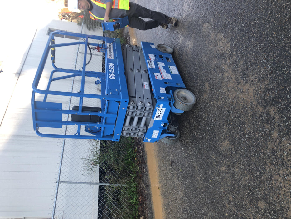 2020 Genie GS-1930 Fixed rails with chain entry gate - Pre A92.20