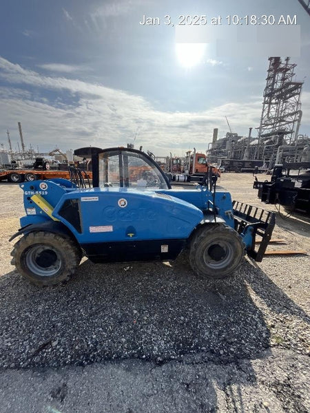 2019 Genie GTH-5519 Cab/Heat/AC, Solid RT Tires, LED Work Lights, Beacon