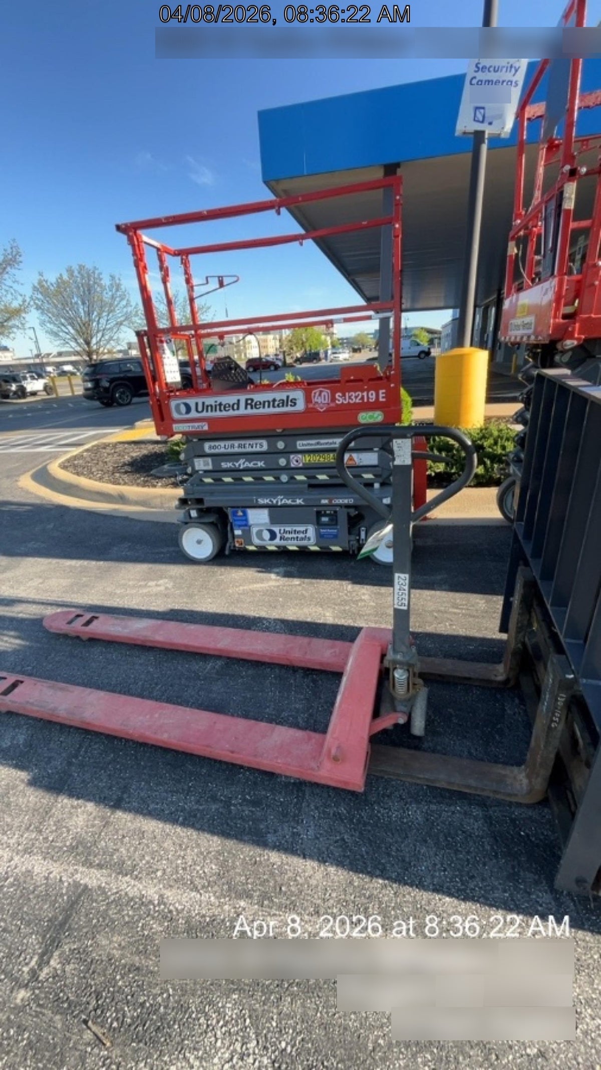 2022 DAYTON 5500 lb Pallet Jack