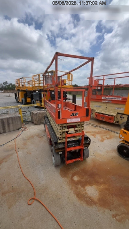 2023 JLG ES2632