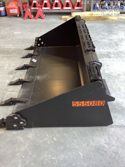 2025 EQUIPMENTSHARE 1006186 - 66" Tooth Bucket, CTL